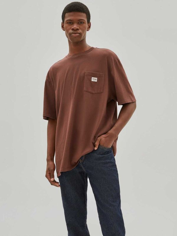 Chocolate Men's Guess Originals Pocket T-shirt Australia Sale | 415MGULYR