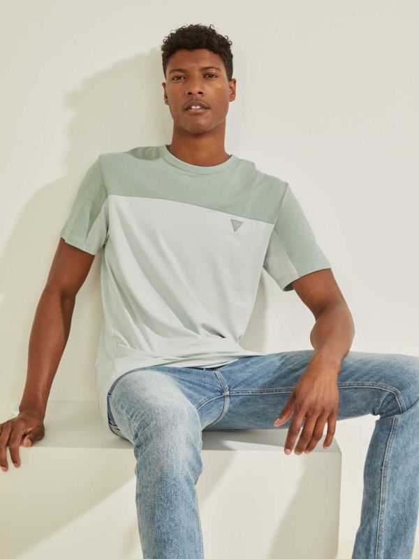 Green Men's Guess Larrie Color-Block T-shirt Australia Sale | 860TOYUWH