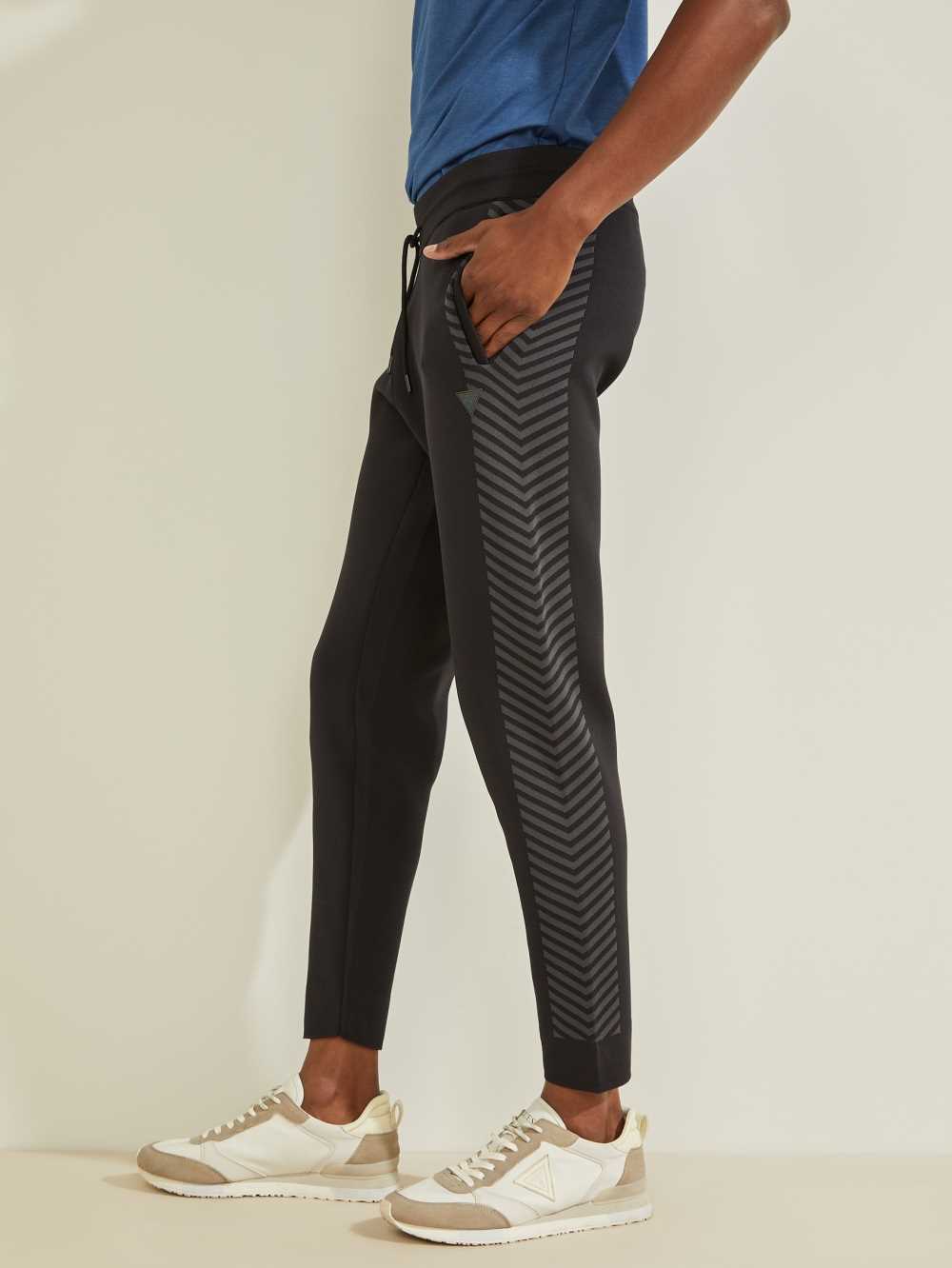 Black Men's Guess Darrell Tech Pants Australia Sale | 310DFTHQC