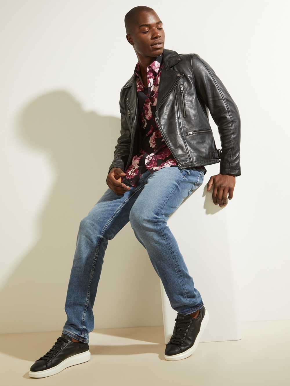 Black Men's Guess Eco Blackout Floral Shirts Australia Sale | 841JBEMOK