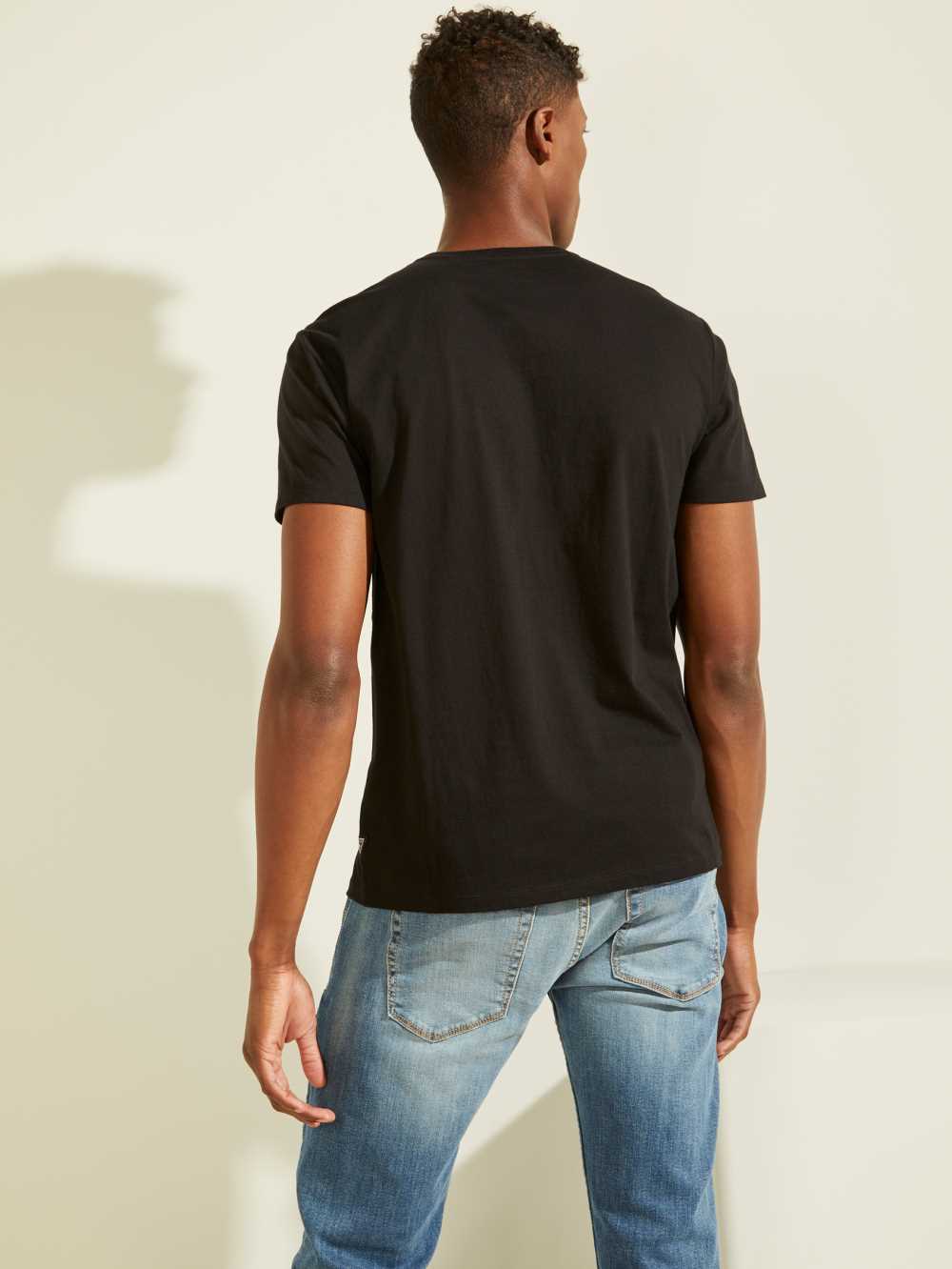 Black Men's Guess Hologram Logo T-shirt Australia Sale | 316GTOQKW