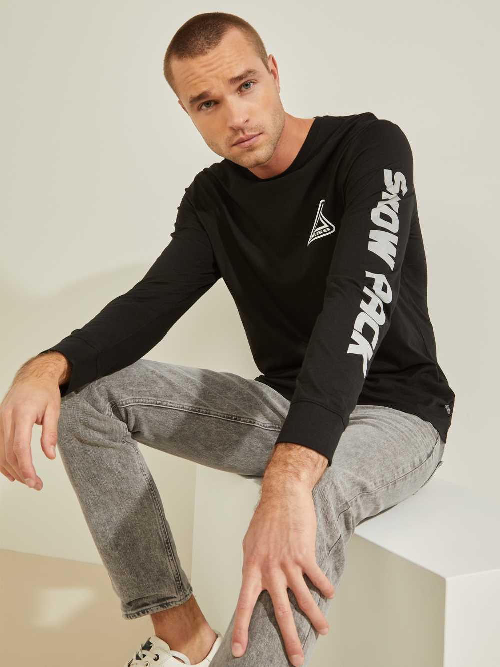 Black Men's Guess Ski Logo T-shirt Australia Sale | 014BOSZID