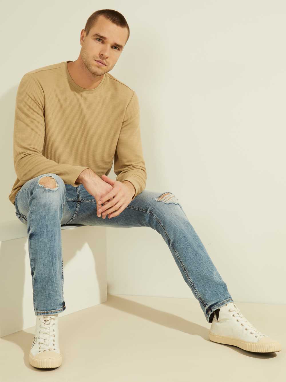 Brown Men's Guess Textured Jersey Crewneck Sweatshirt Australia Sale | 180PCFJXW