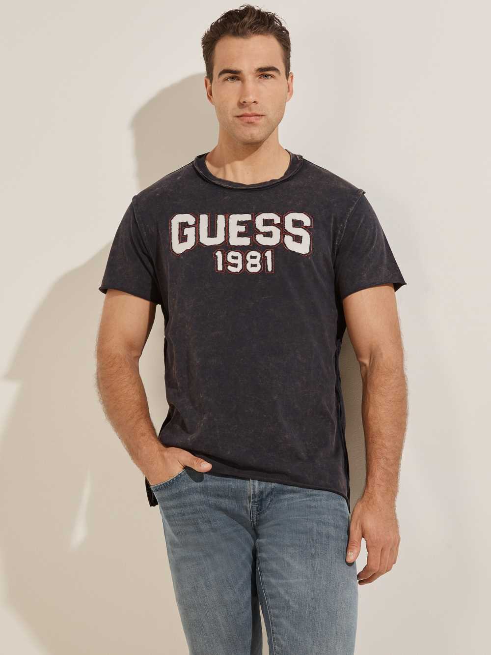 Dark Blue Men\'s Guess Eco Raw Patchwork Logo T-shirt Australia Sale | 139XBWLJT