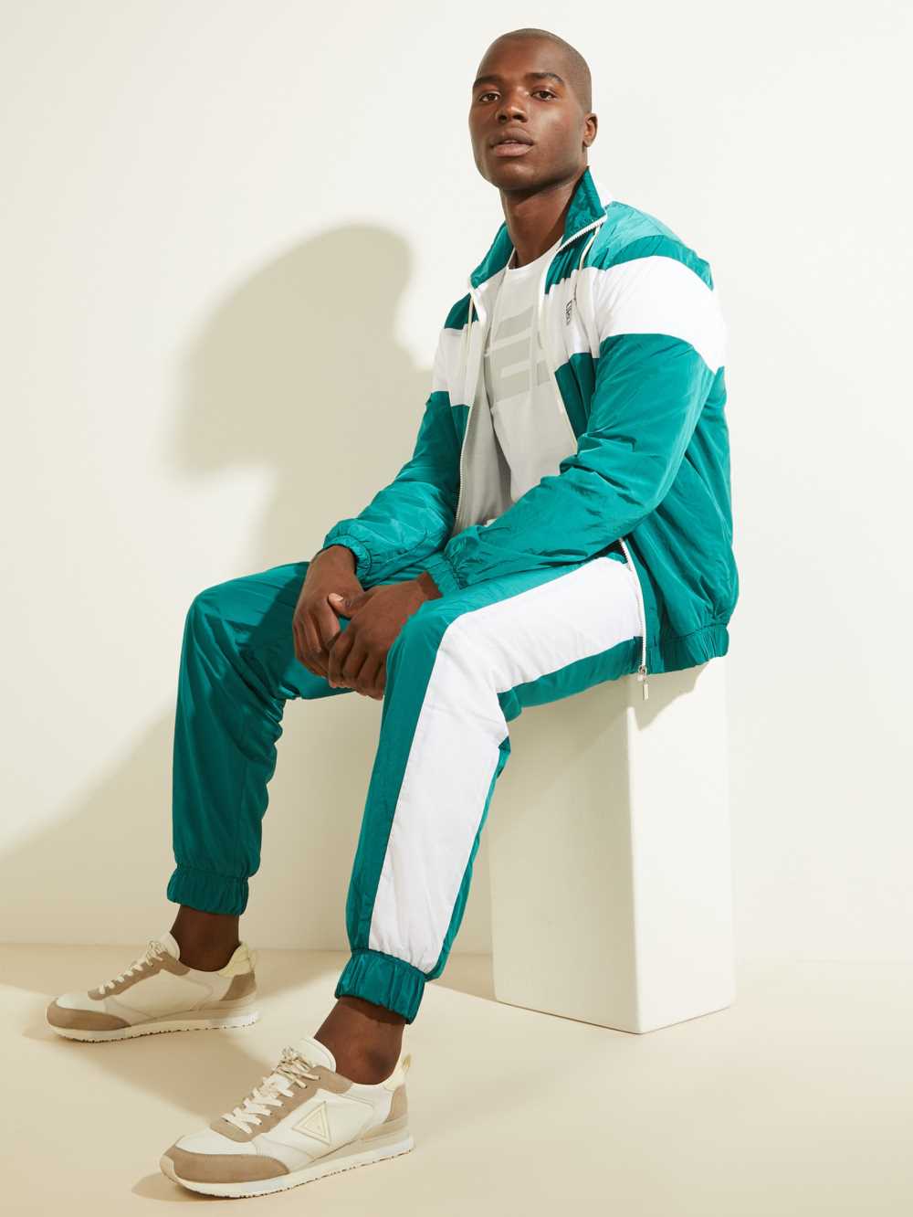 Green Men's Guess Nowell Zip-Up Jackets Australia Sale | 824KBVGMP
