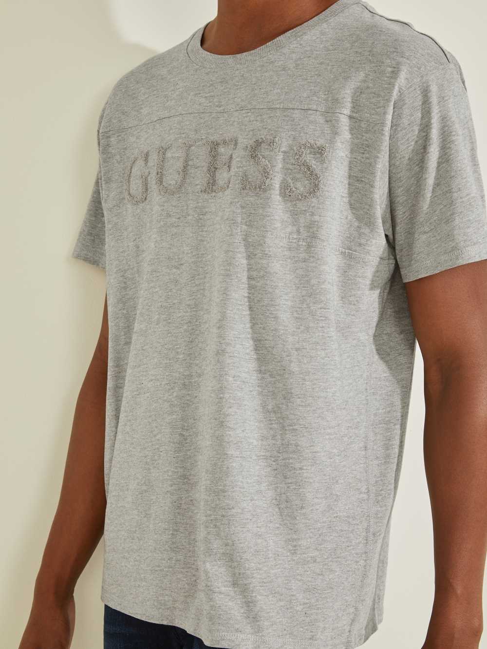 Grey Men's Guess Chenille Logo T-shirt Australia Sale | 846VBPUAE