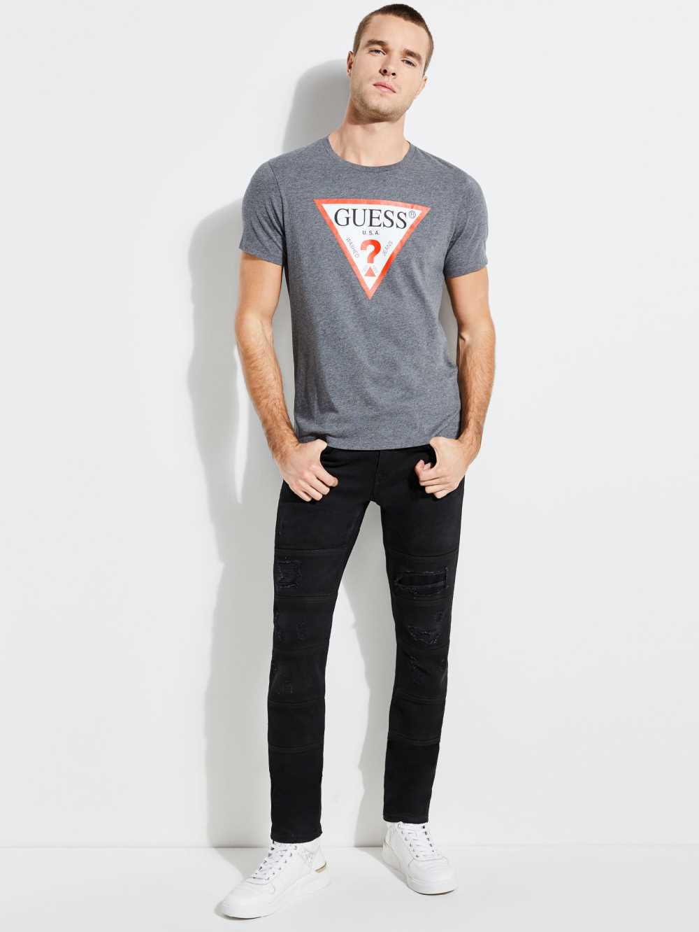 Grey Men's Guess Classic Logo T-shirt Australia Sale | 923XSWPQJ