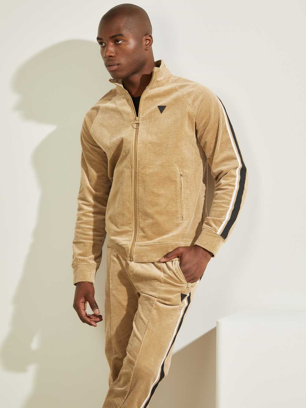 Khaki Men's Guess Myron Corduroy Zip-Up Jackets Australia Sale | 910UCTXIR