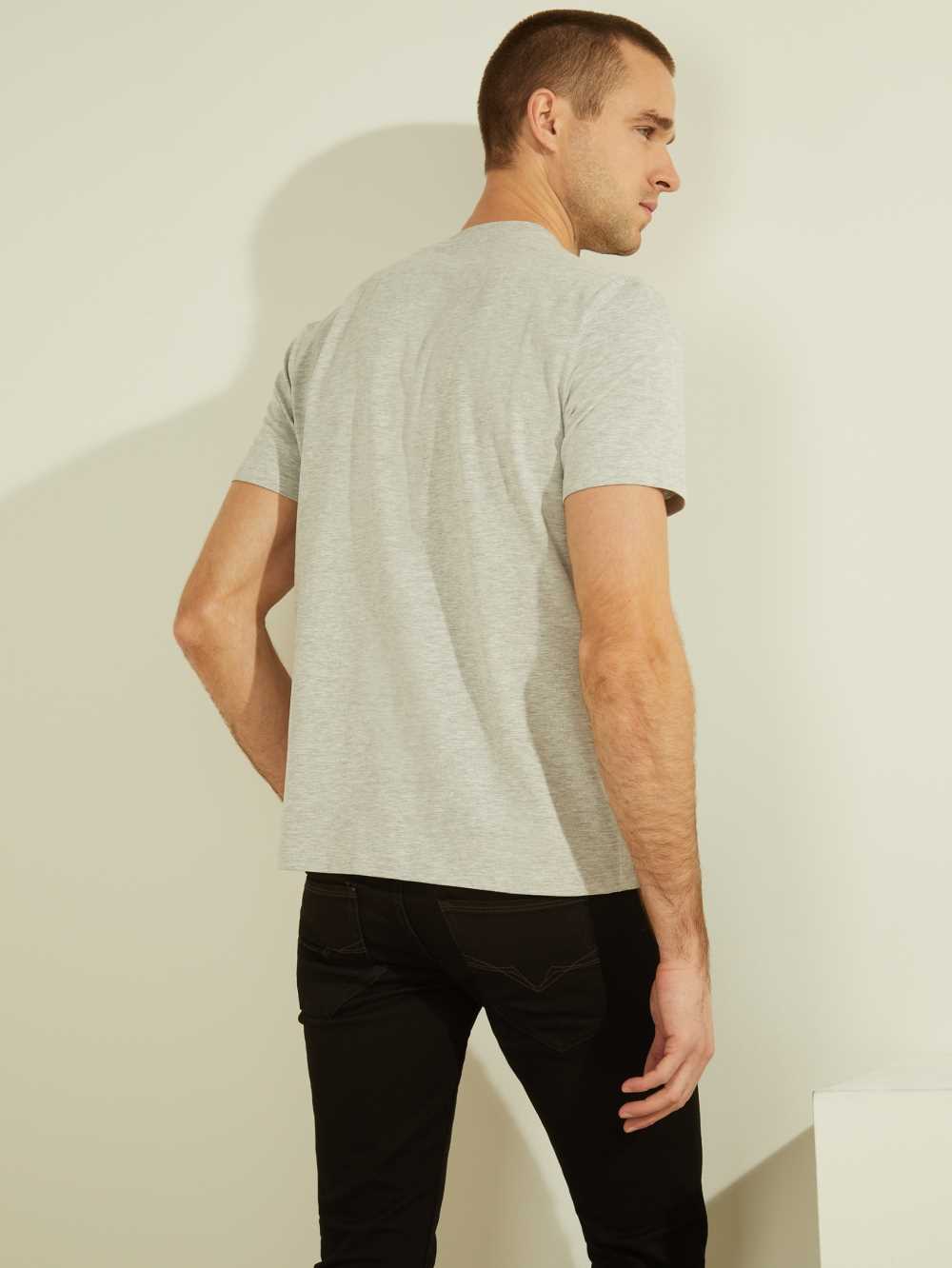 Light Grey Men's Guess Tonal Logo T-shirt Australia Sale | 612RNASZI