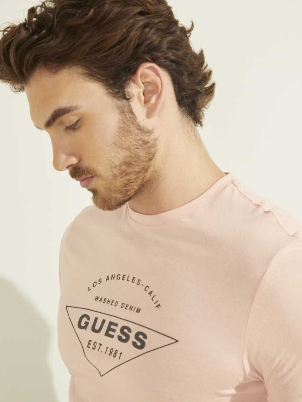 Light Pink Men's Guess Eco Logo T-shirt Australia Sale | 674JKBQGO