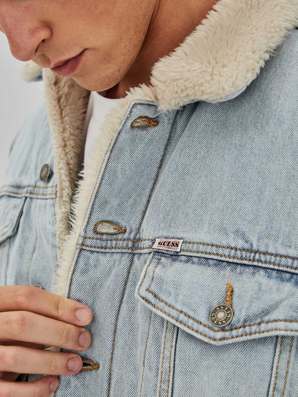Light Wash Men's Guess Originals Bear Denim Jackets Australia Sale | 517PGIBTC