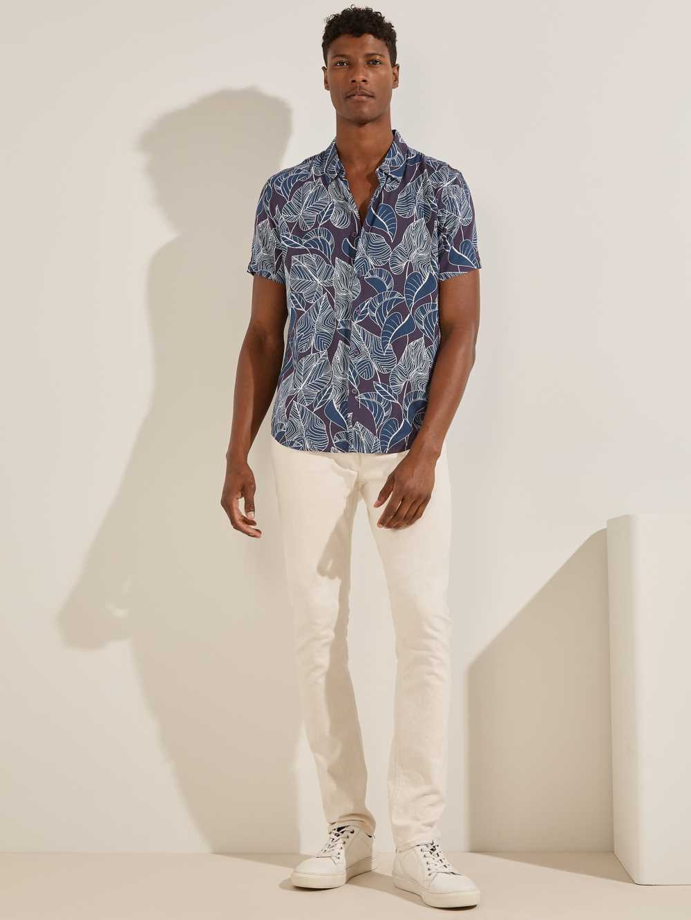 Multicolor Men's Guess Falling Leaf Shirts Australia Sale | 938IEUKWY