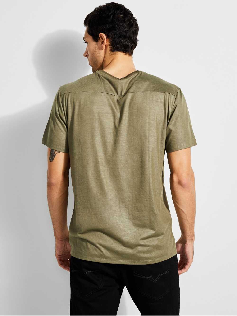 Olive Men's Guess Mason Yoke V-Neck T-shirt Australia Sale | 658YBESMT