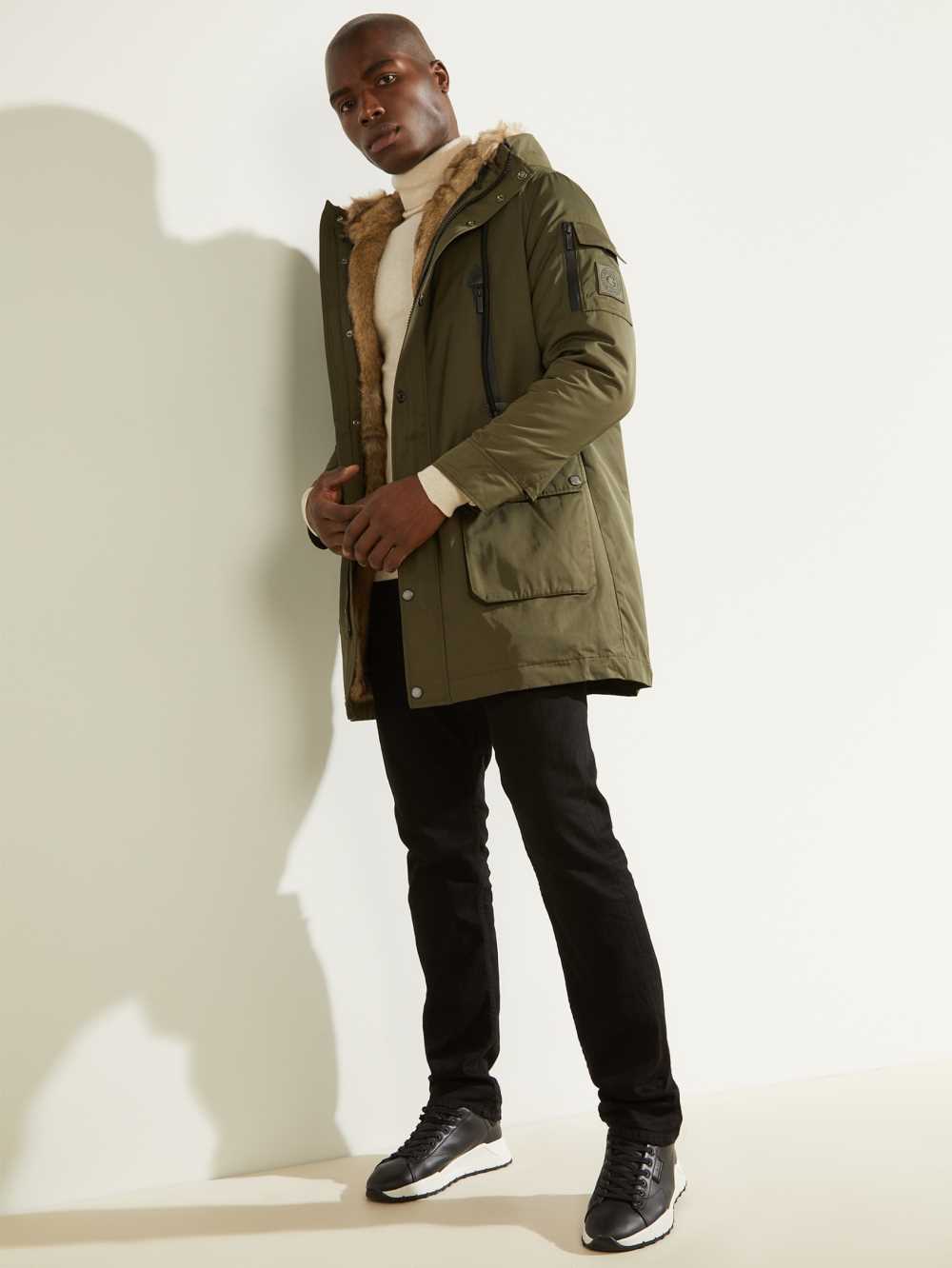 Olive Men's Guess Military Faux-Fur Lined Parka Jackets Australia Sale | 084HMYSZN
