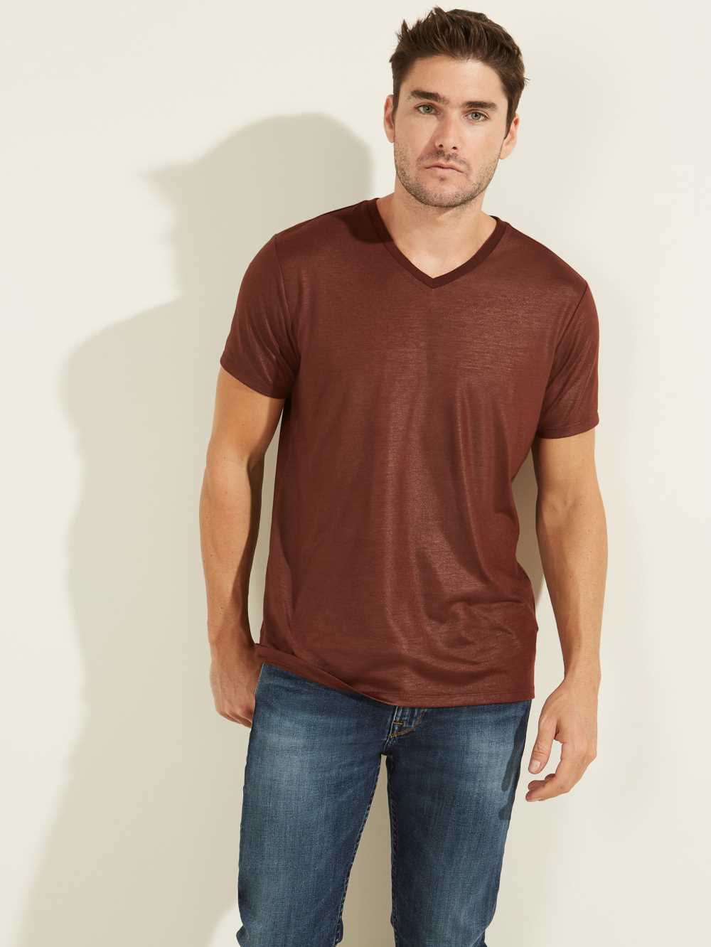 Purple Men\'s Guess Mason Yoke V-Neck T-shirt Australia Sale | 460EOVGSI