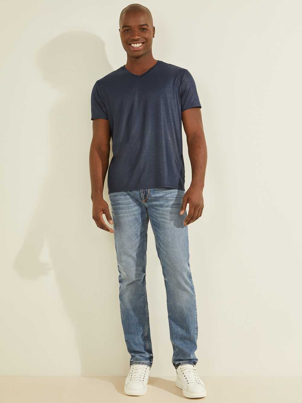 Purple Men's Guess Mason Yoke V-Neck T-shirt Australia Sale | 637GUWRCD
