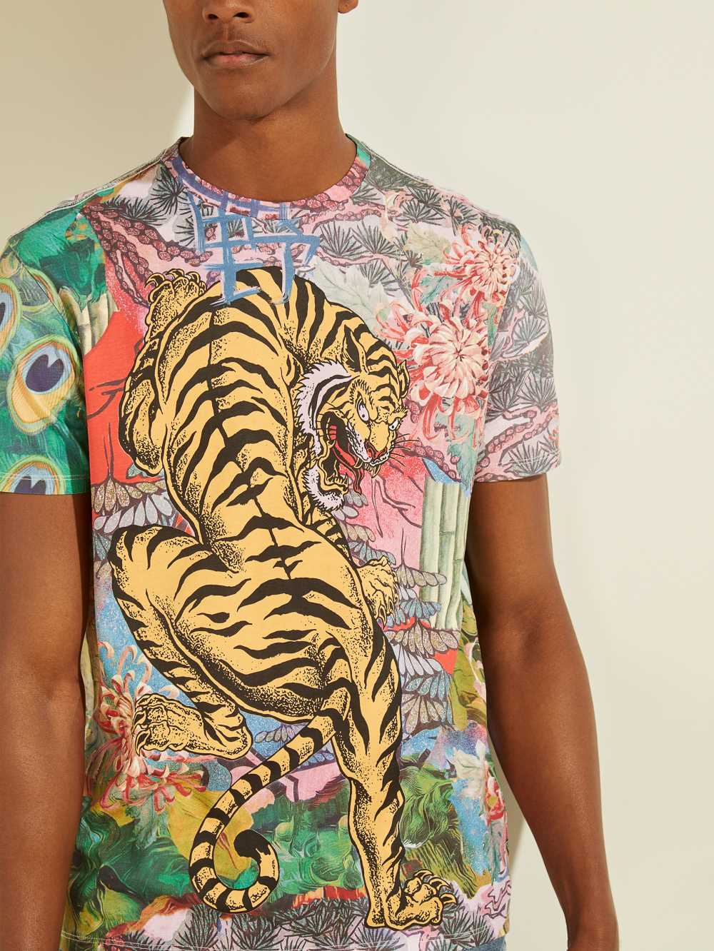 White Men's Guess Eco Tiger Graphic T-shirt Australia Sale | 170GQSNLC