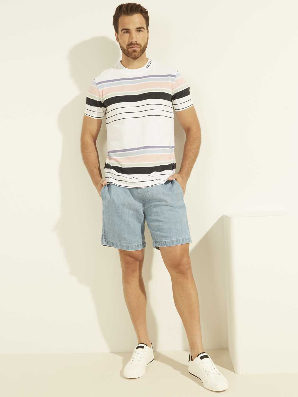 White Men's Guess Eli Acid Wash Stripe T-shirt Australia Sale | 637HBDNRF