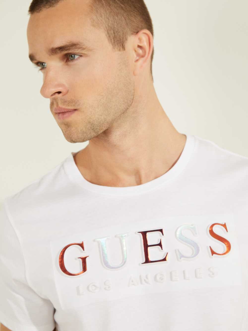 White Men's Guess Embossed Logo T-shirt Australia Sale | 920LBRPHA