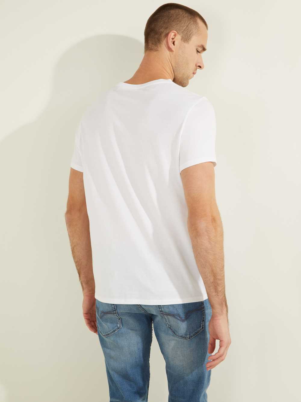 White Men's Guess Embossed Logo T-shirt Australia Sale | 920LBRPHA