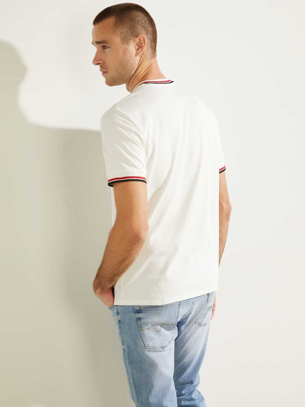 White Men's Guess Paul Ringer T-shirt Australia Sale | 379KNWXDT