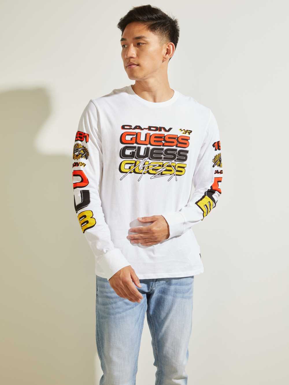 White Men's Guess Sport Logo T-shirt Australia Sale | 738UHIGRX